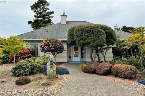 greentrees gated community in florence oregon.